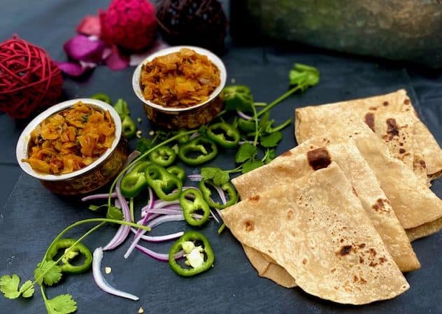How many types of Indian Rotis are there? What are they made of?